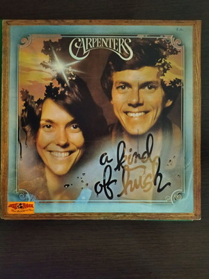 Carpenters There's a Kind of Hush LP like new