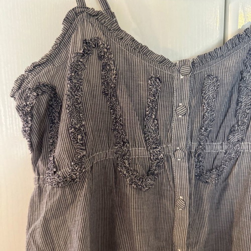 Tank top size medium with buttons