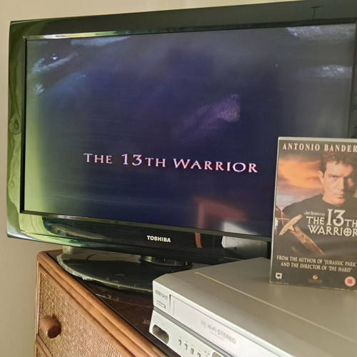 13th Warrior VHS like new, English audio, historical thriller