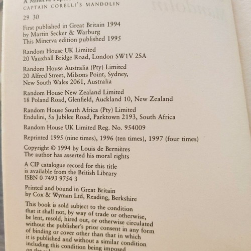 Captain Corelli's Mandolin used book in Greek