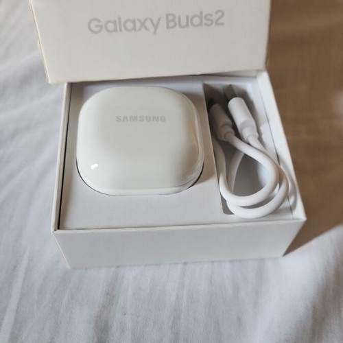 Samsung Galaxy Buds2 White new