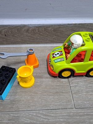 Lego Duplo Racing Car like new