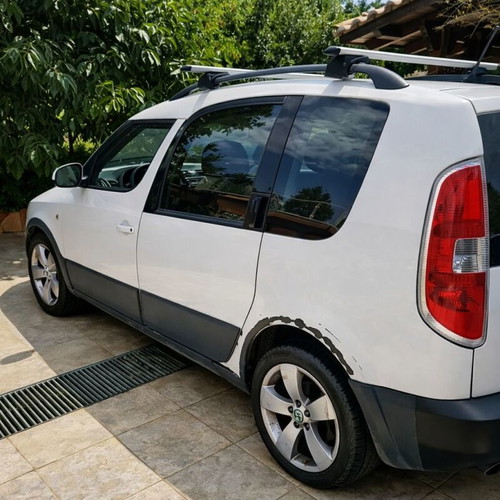 Skoda Roomster 1.2 TDI diesel car, manual transmission, 2012