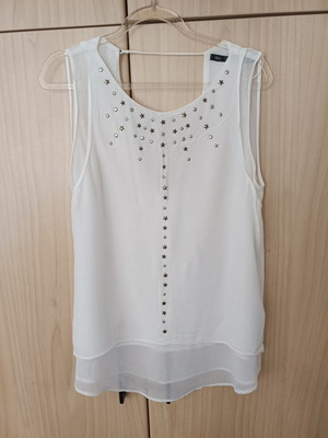 Zara white sleeveless blouse size Large like new