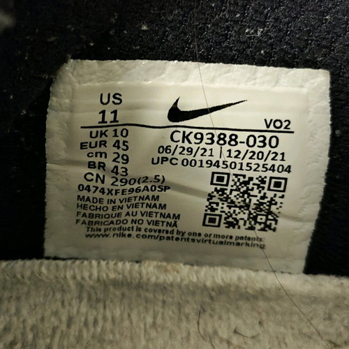 Nike Metcon 45 athletic shoes used, black and white