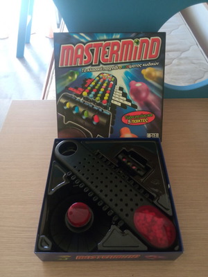 Mastermind board game like new, strategy
