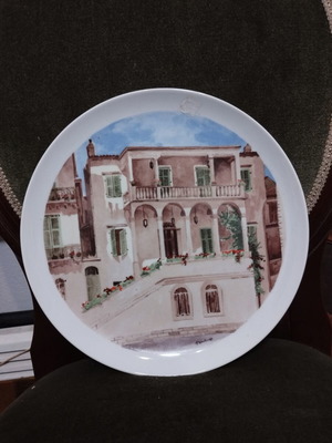 Πιάτο μεταχειρισμένο με ζωγραφισμένο σπίτι