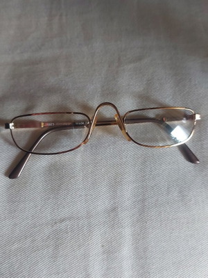 Vintage metal eyeglass frame gold like new