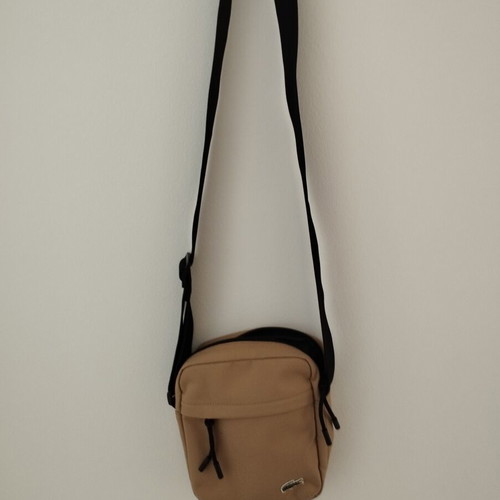Lacoste shoulder bag like new, beige