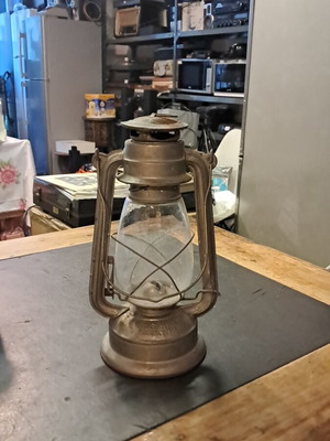 Oil lamp with wick used, good condition