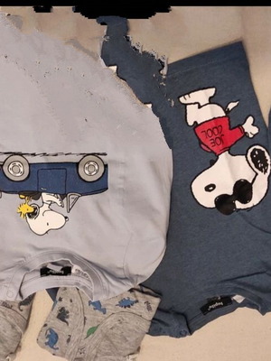 Peanuts shirts 18-24 refurbished, pack of 2 with gift undershirts
