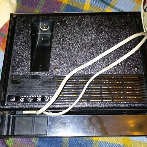 Grundig CN 224 deck used, minor damage and belt issues