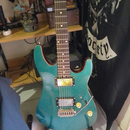 Harley Benton Fusion electric guitar new condition