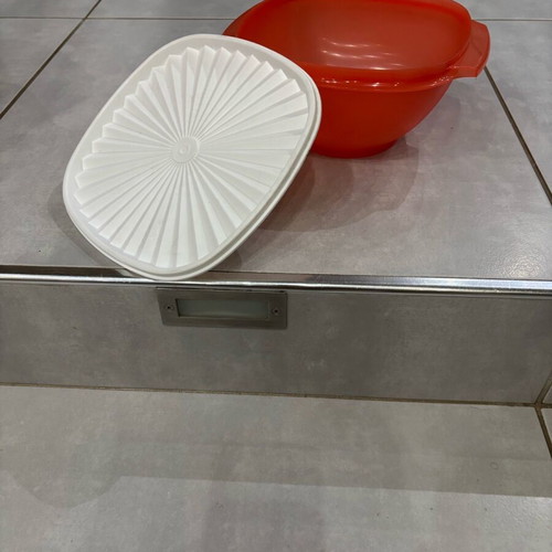Tupperware vintage bowl 2.2 liters new