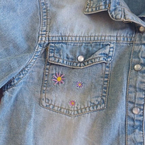 Piaza Italia denim shirt like new with decorative details