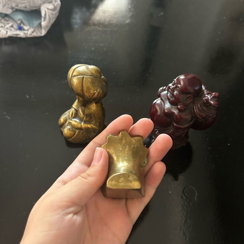 Set of three decorative figurines like new
