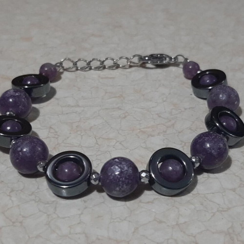 Bracelet with Lepidolite and Hematite new, black and purple
