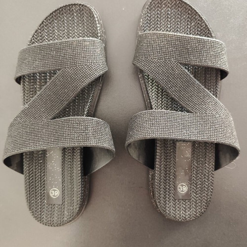 Black glitter sandals size 39 like new, rubber flexible