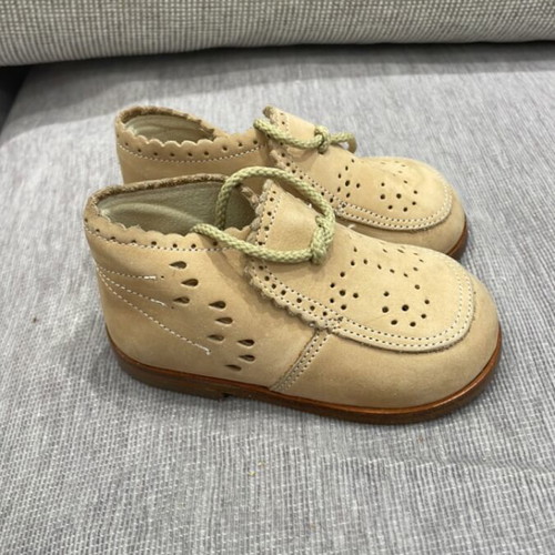 Baby shoes size 21 used from the 90s in excellent condition