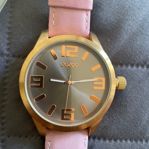 Oozoo watch used with pink leather strap