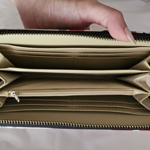 Wallet with English flag design