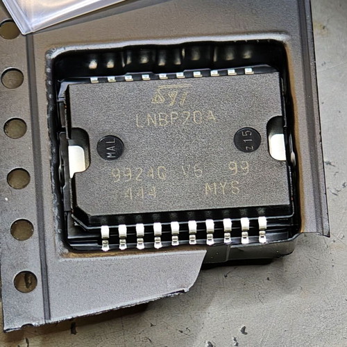 LNBP20A Voltage Regulator New, Monolithic Linear 28V 900mA