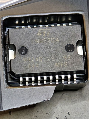 LNBP20A Voltage Regulator New, Monolithic Linear 28V 900mA