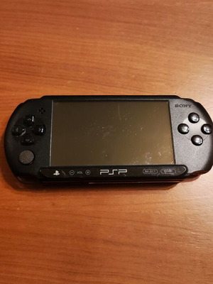Sony PSP E1004 φορητή κονσόλα μεταχειρισμένη, πλήρως λειτουργική