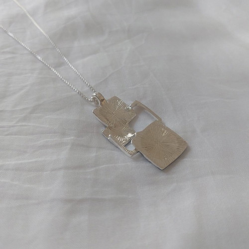 Geometric Blue necklace like new, modern design in silver and blue