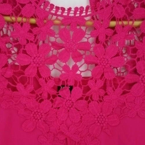 Shein women's top fuchsia like new with lace