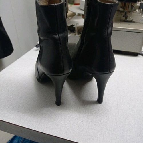 Marian leather ankle boots like new, black stiletto size 38