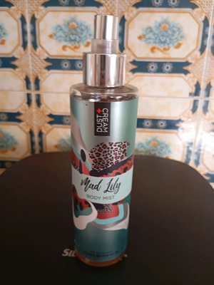 Dust & Cream body mist σαν καινούργιο χωρίς καπάκι