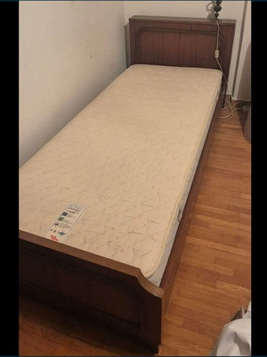 Bed with Media Strom mattress like new, size 2.18m x 0.90m