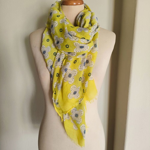 Scarf yellow with spring floral pattern like new, 180x90 cm