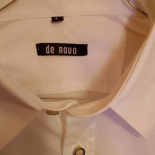 De Novo white shirt new with skull embroidery size L