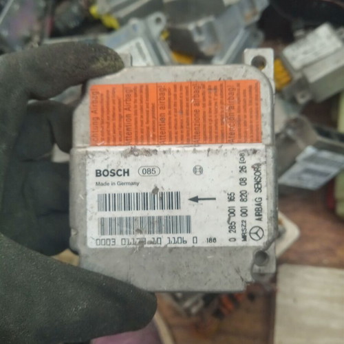 Airbag module Mercedes Clk W208 2000 0285001165 0018200826