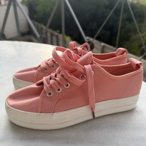 Primark pink athletic shoes new, size 38.5