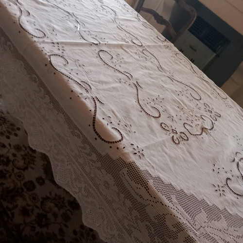 Τραπεζομάντηλο κοφτό με πλεκτό χειροποίητο, διαστάσεις 220 επί 155, καινούργιο