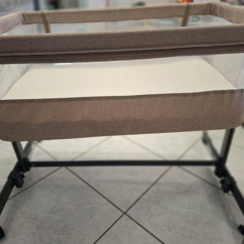 Kinderkraft Neste Up 2 cot like new with mosquito net dome
