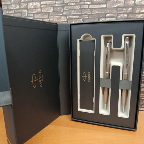 Parker Set Silver Pen and Mechanical Pencil New