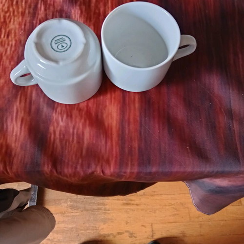 Coffee mugs used, set of 2, white porcelain