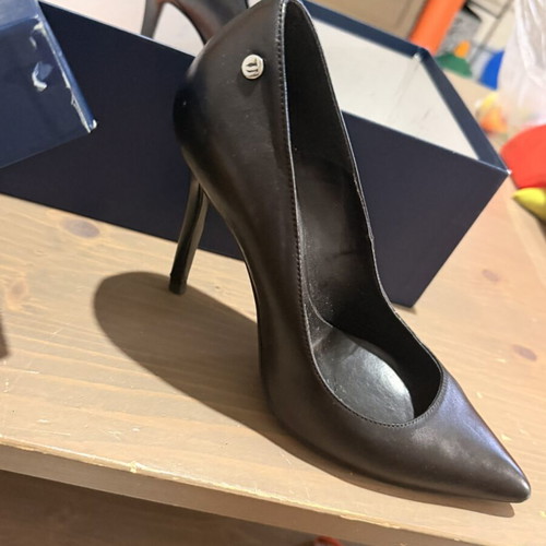 Trussardi Jeans black leather pumps size 38 like new with box