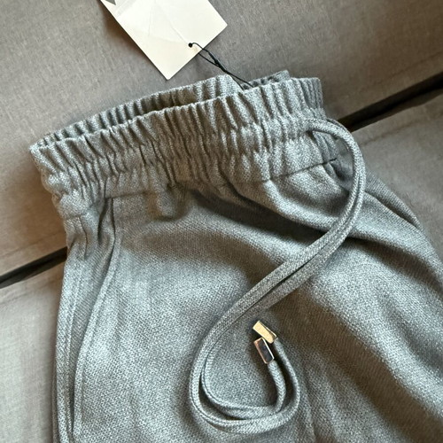 Zara Casual Elastic Pants Large Size Grey new with tag