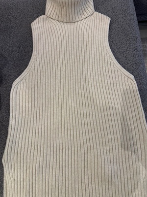 Blouses like new, size M, set of 2 pieces