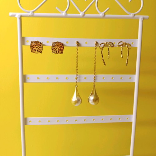 Earrings like new, set of 3 with silicone clasp