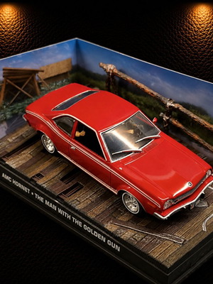AMC Hornet The Man With The Golden Gun 1:43 die-cast model like new