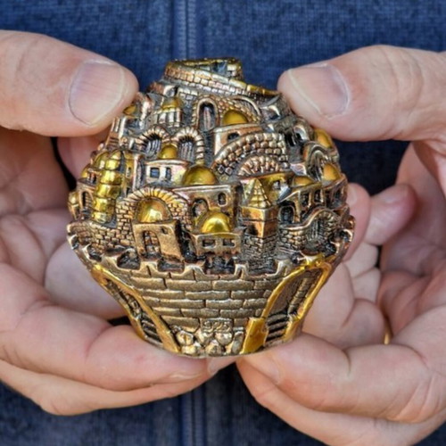 Decorative item from Israel silver-plated like new