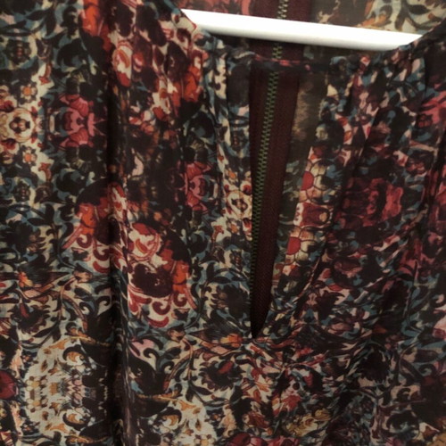 Abercrombie & Fitch dress XS like new with v-neck