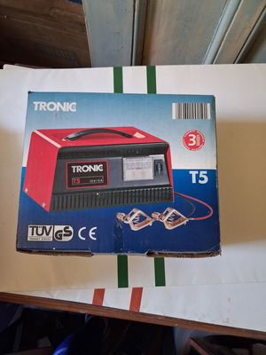 Φορτιστής μπαταρίας αυτοκινήτου Tronic T5 12V 5A σαν καινούργιο με αμπερόμετρο