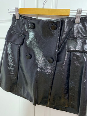 Bershka vinyl skirt used, size M, with buttons